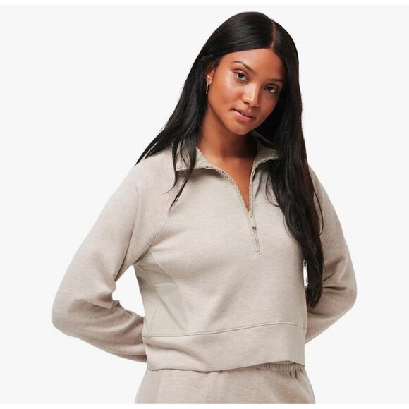 Travis Mathew Delightful 1/2 Zip Pullover Womens XS Workout Sweatshirt Golf - Picture 1 of 10